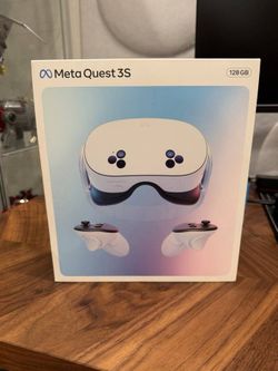 Meta Quest 3S 128GB All-in-One VR Virtual Reality Headset w Controller