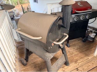 Traeger Pro Series 575 pellet grill (model TFB57PZB)