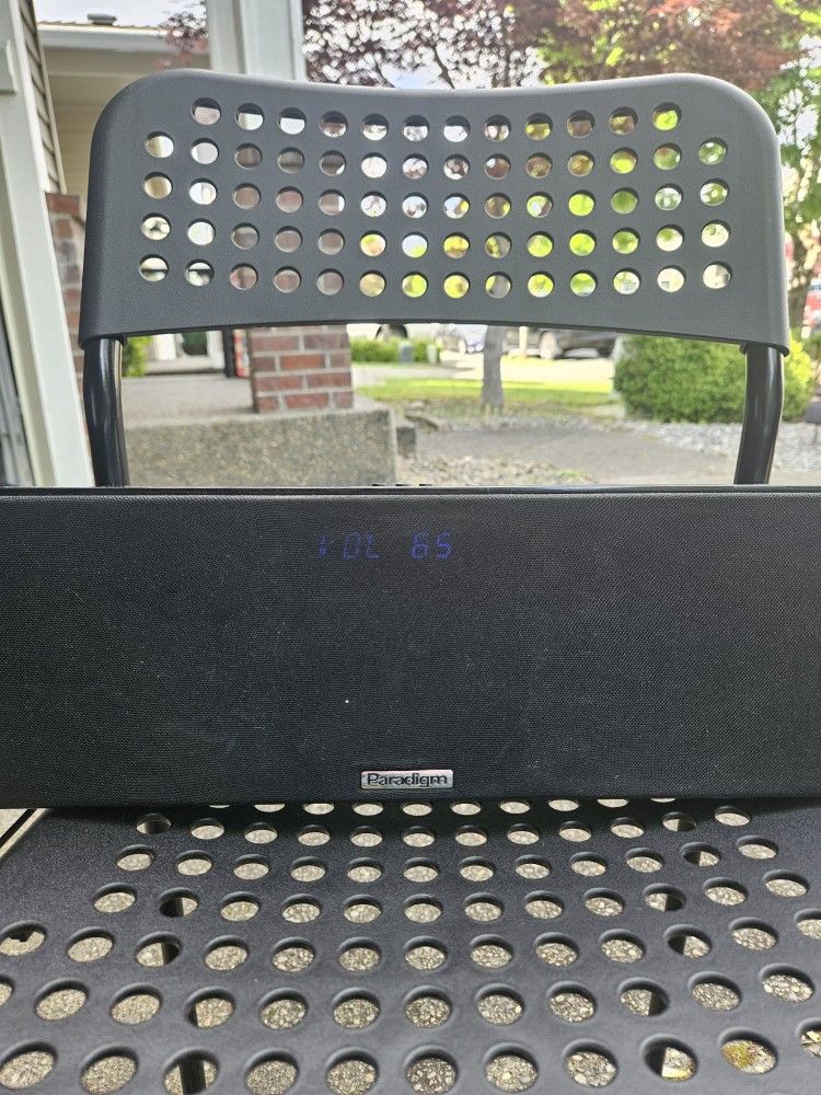 Paradigm High Fidelity SoundScape 5.1 TV Soundbar, excellent condition