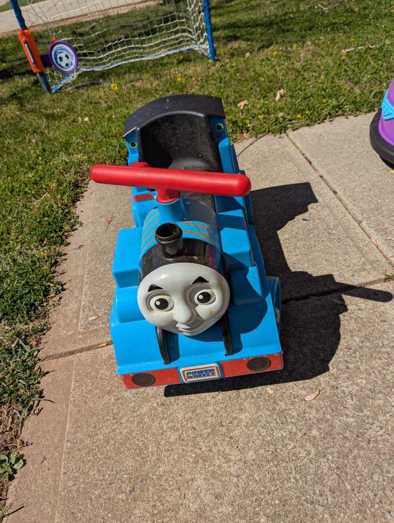 Power Wheels Thomas Train Ride-On Toy