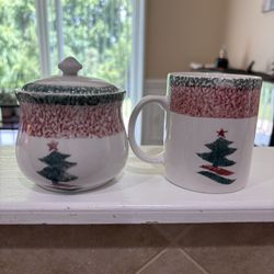 Christmas Dishes… 8 Piece Setting 