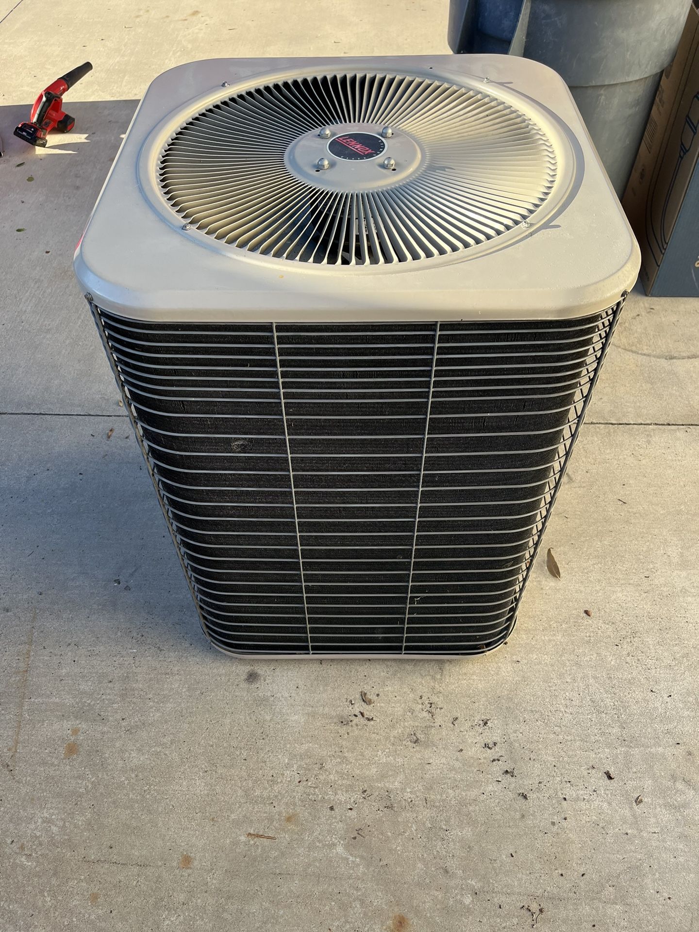 Lennox AC Condenser HS29042 for Sale in Carson, CA OfferUp