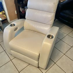 Like New Leather Electric Recliner With USB