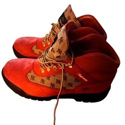 Supreme x New York tYankees x Timberland Field Boot