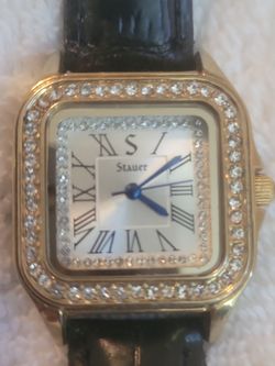 Stauer Gold-Tone Crystal Bezel Watch