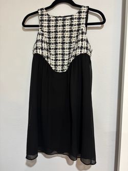 Women’s dress