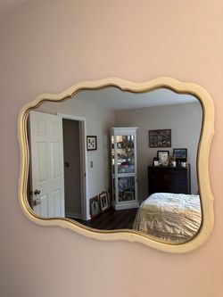 Lenoir Vintage-charm Oval Mirror