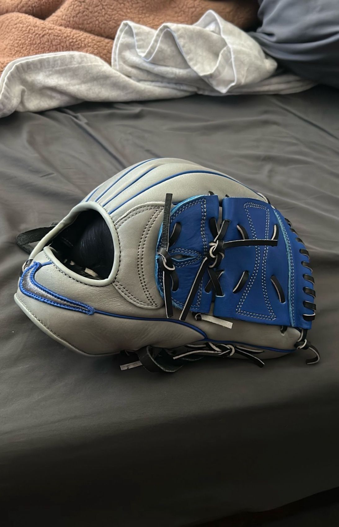Nike Shaido Edge