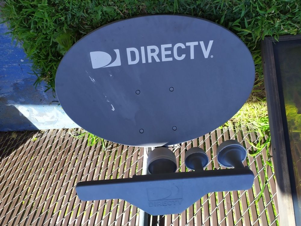 Direct TV Satellite Dish LNB and Dish