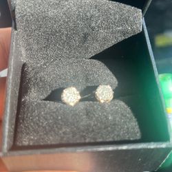 Men's Multi-Diamond Cupped Setting Stud Earrings 1/6 ct tw 10K Yellow Gold