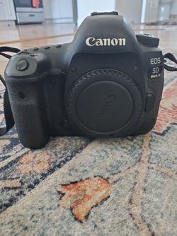 Canon EOS 5D Mark IV DSLR Full Frame Camera