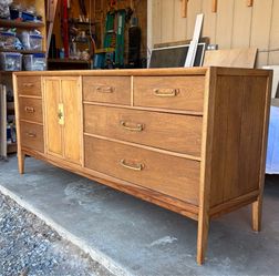 Drexel mid century modern buffet dresser | sideboard