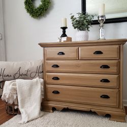 Farmhouse Dresser 