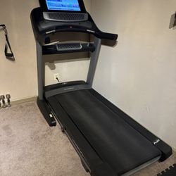 Norditrack Treadmill 2950