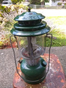Vintage August 1971 Coleman 220F Double Mantle Lantern