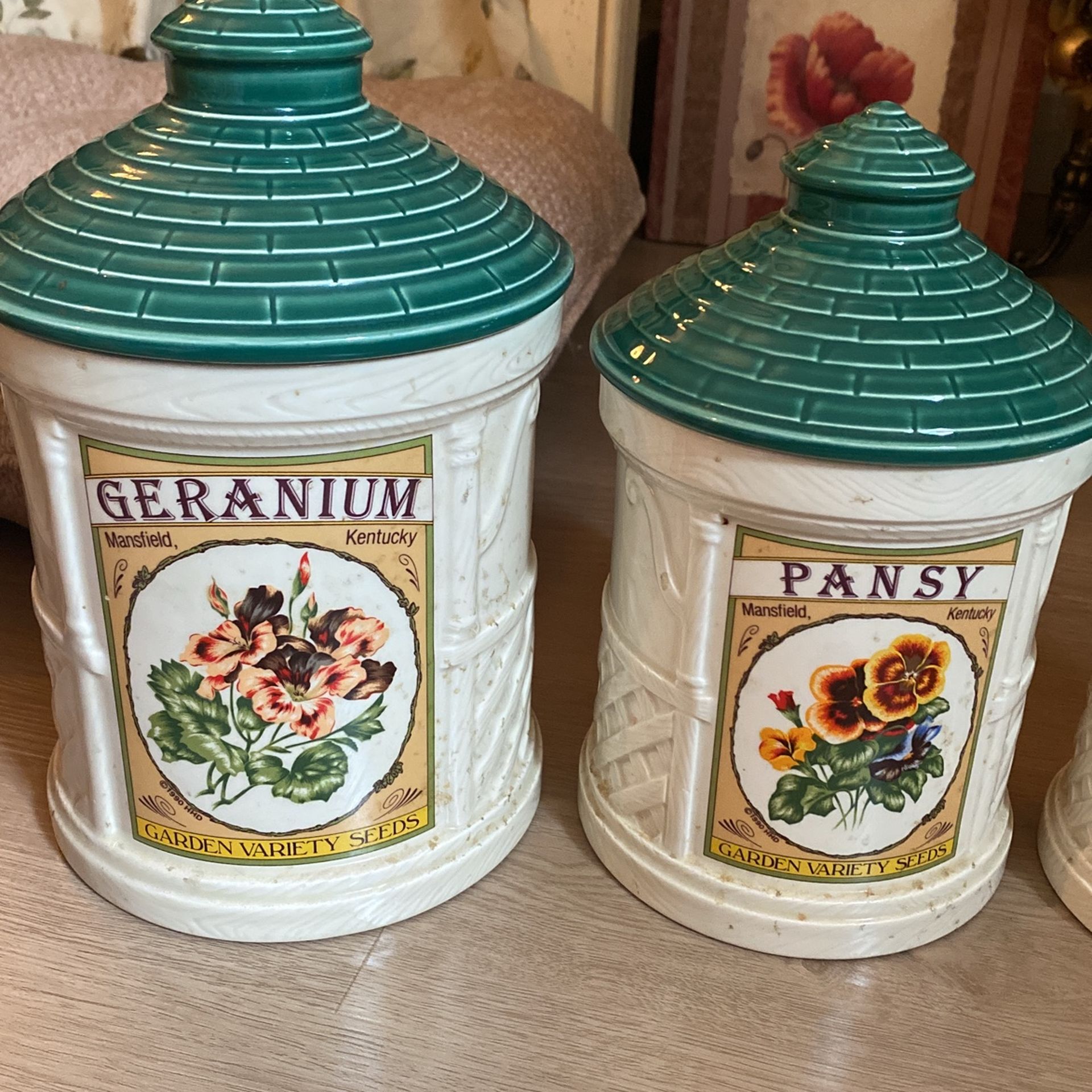 Adorable Vintage Canister Set