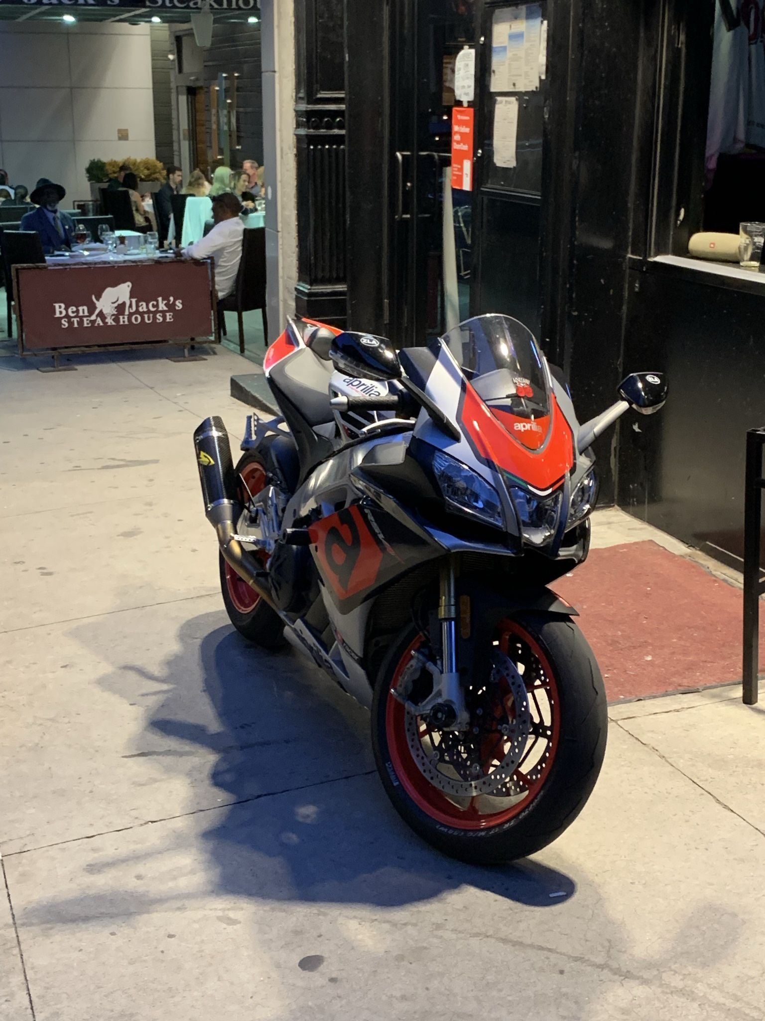 2018 Aprilla RSV4 RR