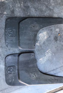 Dodge ram 1500 mudflaps