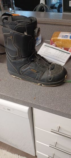 Snowboard boots men's sz 10