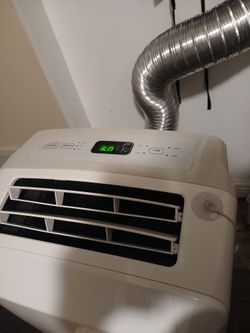 Air conditioner LG model portable