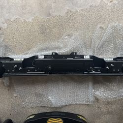 2023-2025 Ford F-250 F-350 Super Duty OEM Chrome Rear Bumper Complete w/ Sensors & Steps – Brand New Takeoff