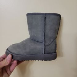 Kids Ugg Boots Size 10