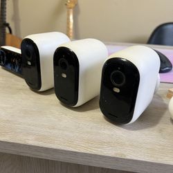 Arlo Camera Set