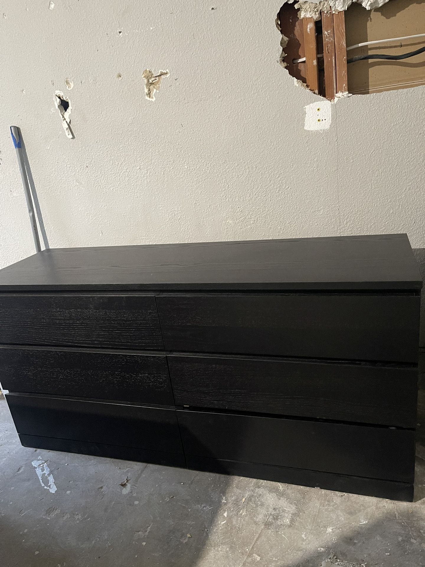 IKEA 6-Drawer Dresser – Great Condition