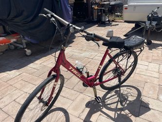 Trek verve 2 hybrid bike  Hydraulic disc brakes