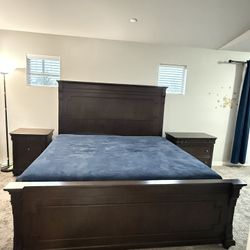 🛌 Selling Our King Size Bassett Bedroom Set - Great Deal!