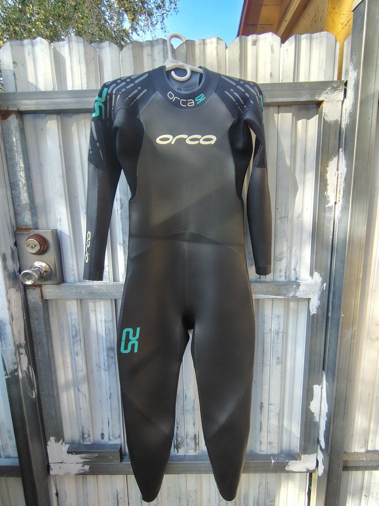 Wetsuit