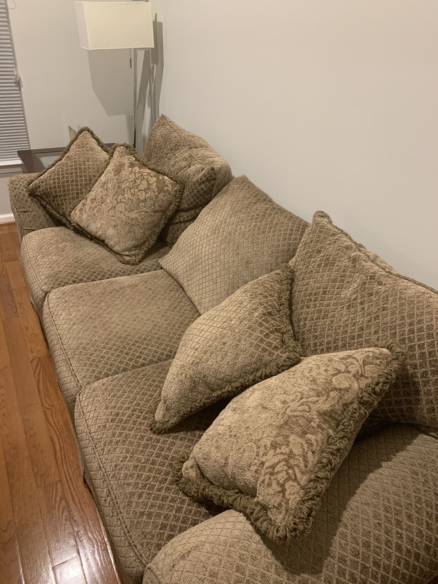 Very nice Ashley Couch in excellent condition! Home & Garden