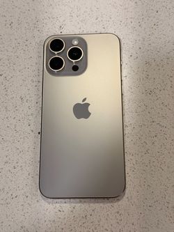 iPhone 15 Pro Max 256GB Att / Cricket Company Only✅Cracked Screen✅Price Firm✅