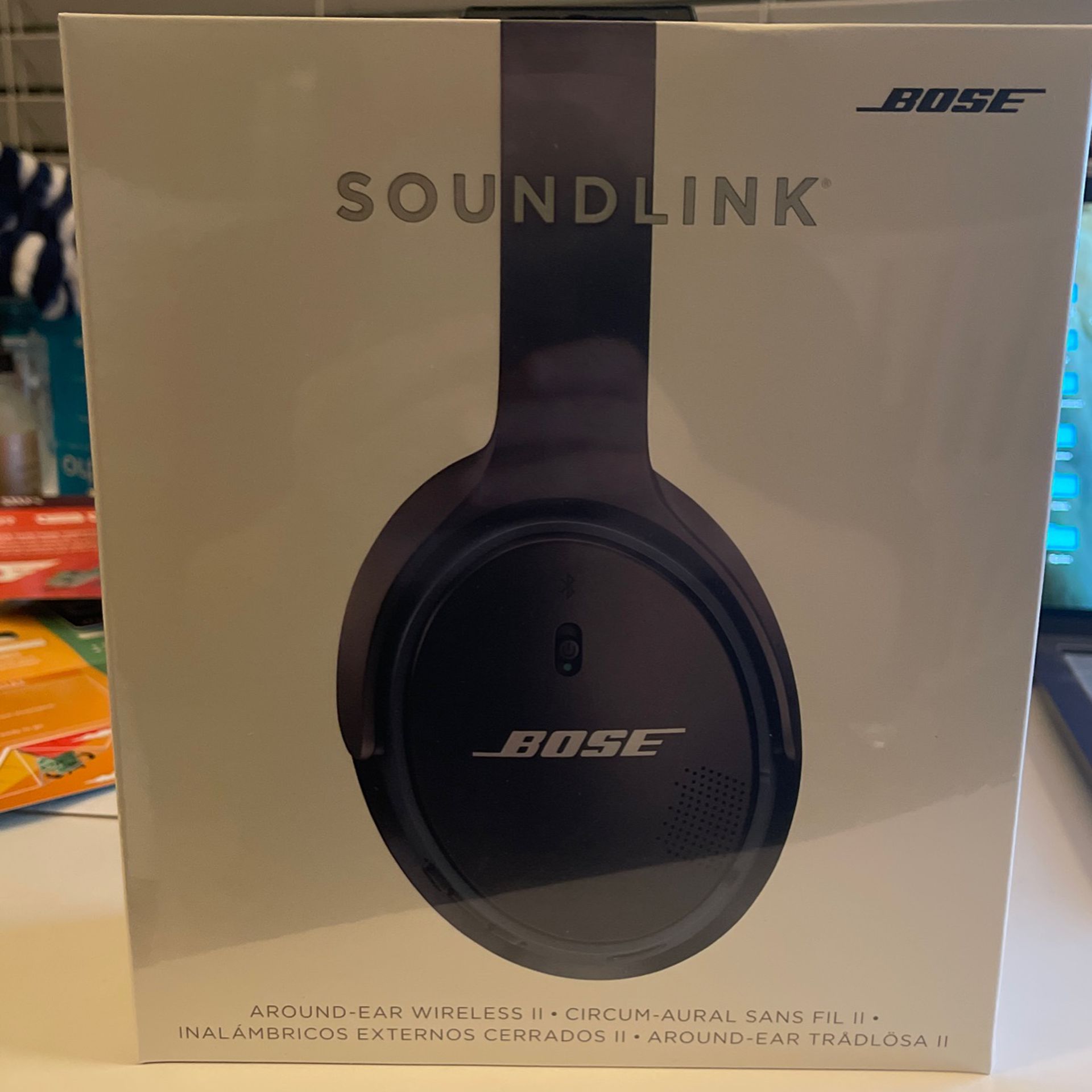 Brand New Bose Soundlink Around -ear Wireless Headphones II