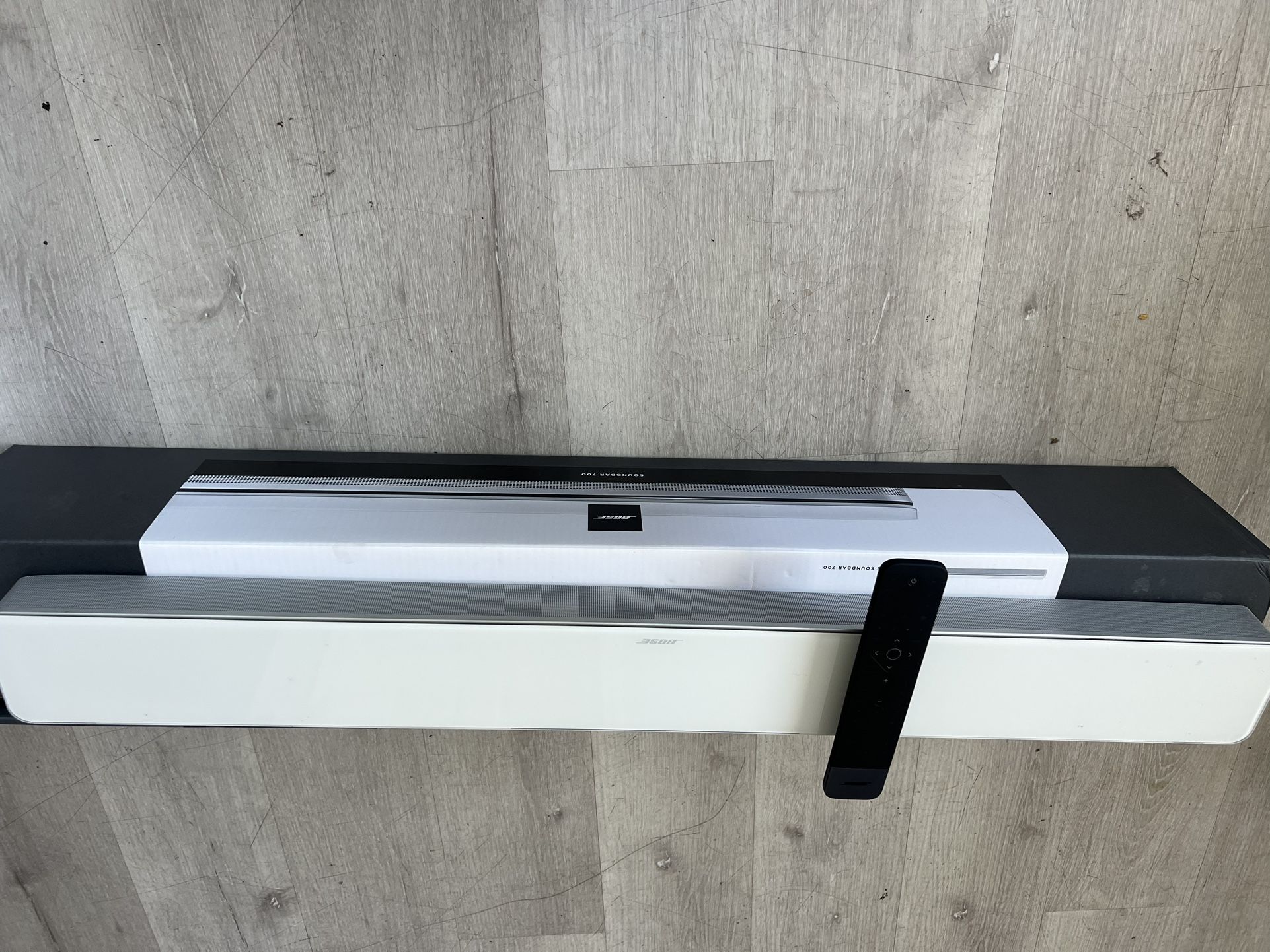 Bose Sound Bar 700 And Sub 700