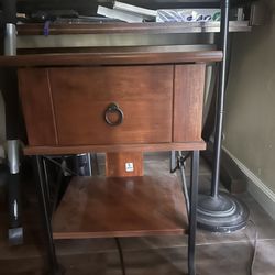 Night Stand-Free