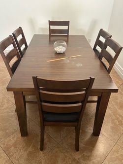 Dinning table with 6 chairs