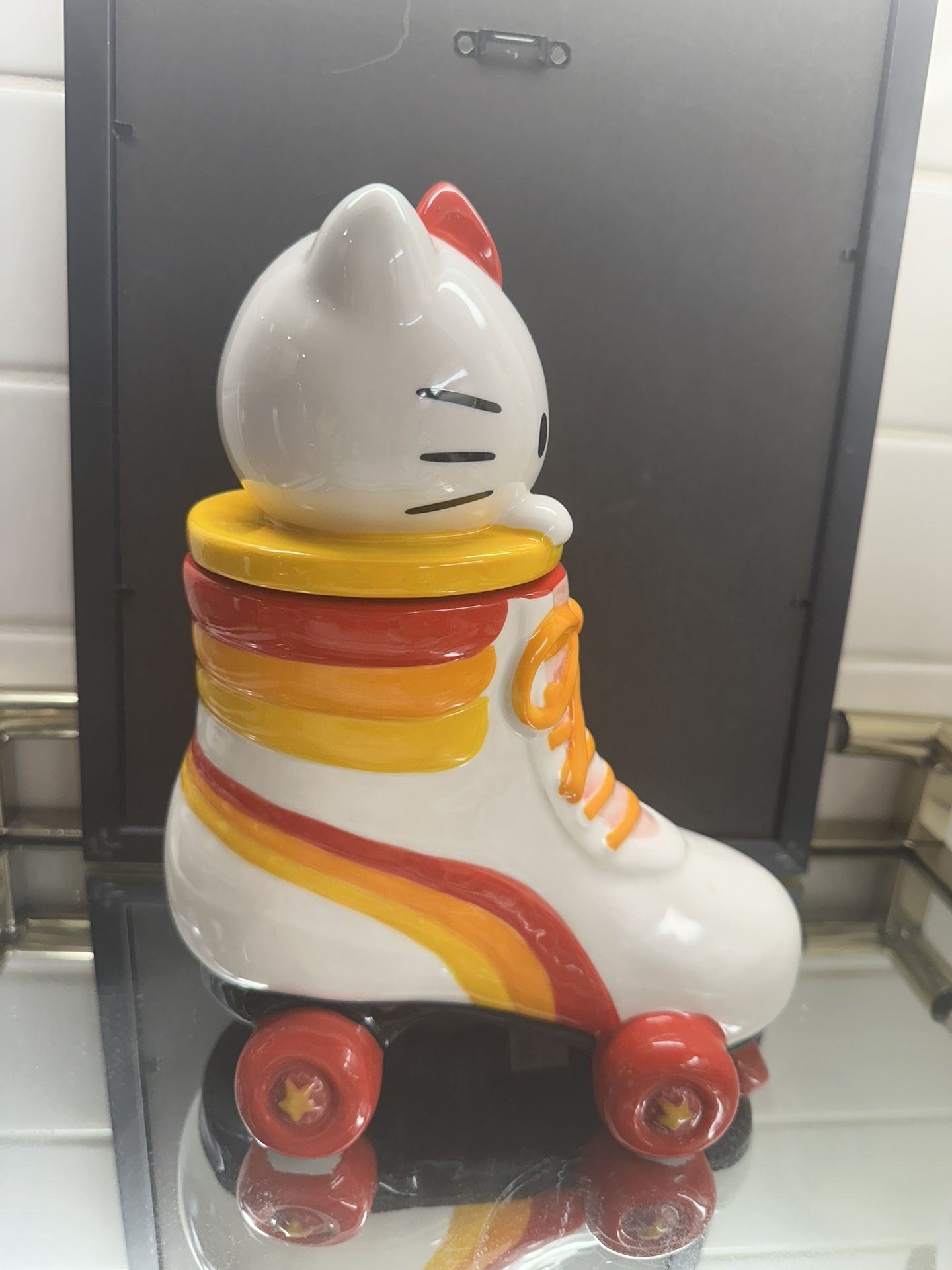 🎀 Rare Hello Kitty Roller Skate Cookie Jar – Collectible & Adorable! 🛼✨