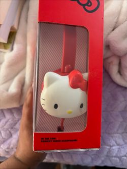 Hello Kitty Kids' Squishy Wired Headphones w/Built-In Microphone NEW