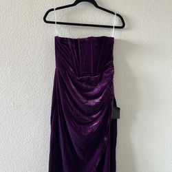 Dark Purple Strapless Valvet Dress