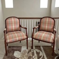 Ethan Allen Pair of Bergere Carved Accent Chair