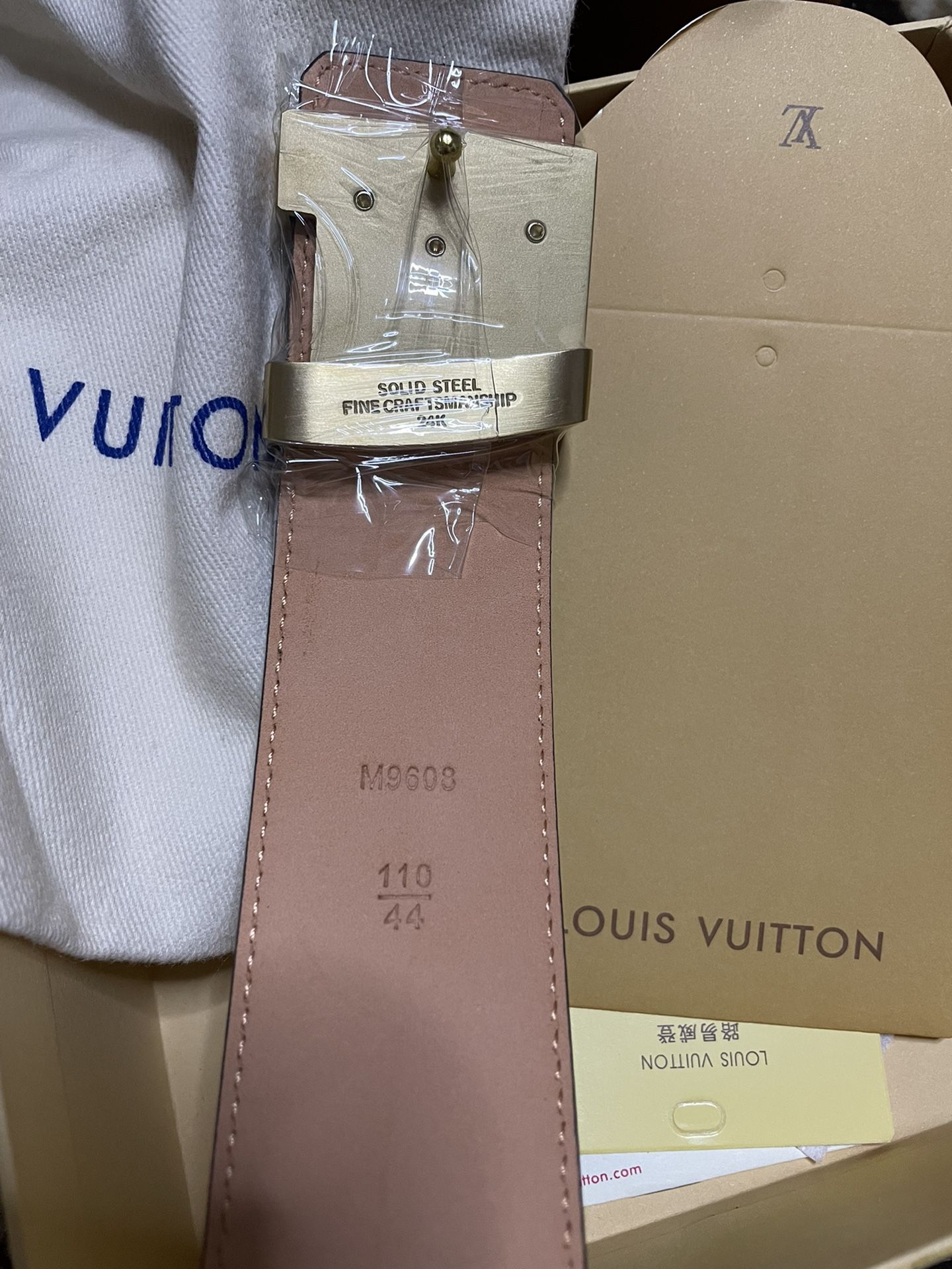 Louis Vuitton Belt for Sale in Lynbrook, NY - OfferUp