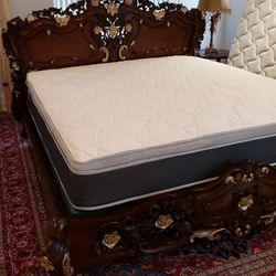 NEW KING PLUSH PILLOW TOP MATTRESS. Bed frame is not available. Take it home same day 👍
