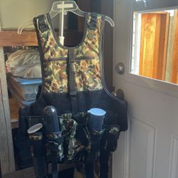 Hunting Camo Clothing Size XL & 2 XL