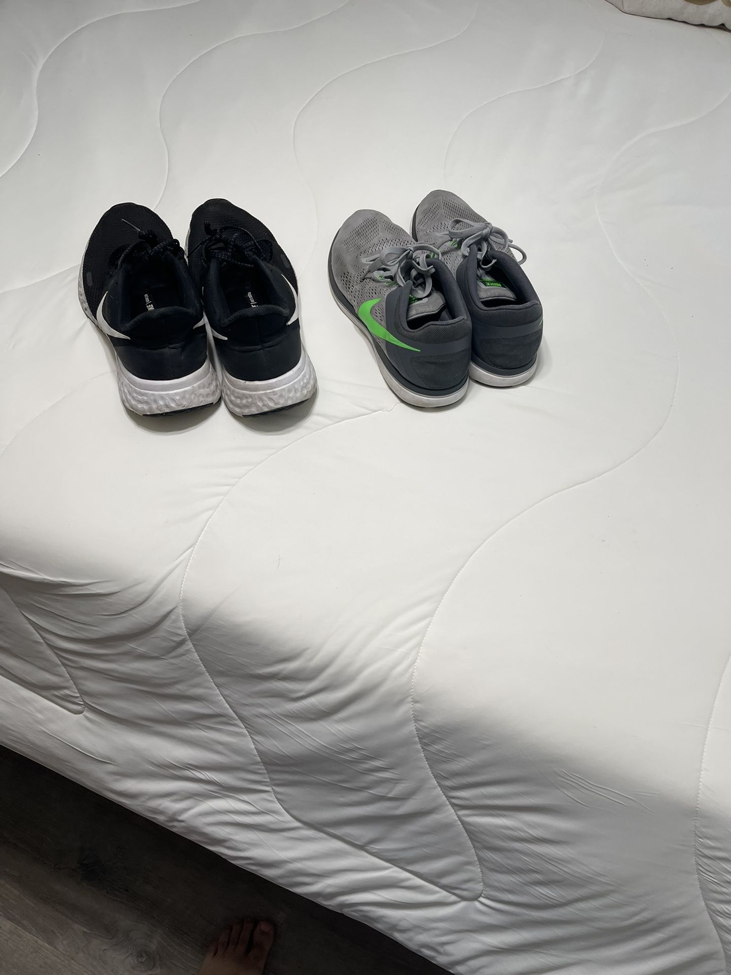 2 Pair Nike Size 13