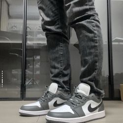 Nike Air Jordan 1 Low Iron Grey 553558-152 Men's Size 9.5