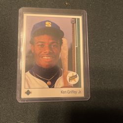 Ken Griffey Jr Collection - Several Rookies NM-Mint