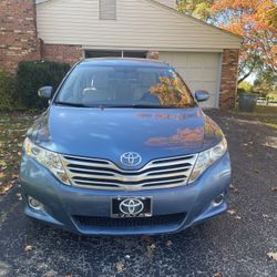 2009 VENZA $7,700 OBO