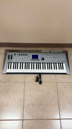 YAMAHA MM6 61 KEYS KEYBOARD SYNTHESIZER MUSIC WORKSTATION W/POWER CORD