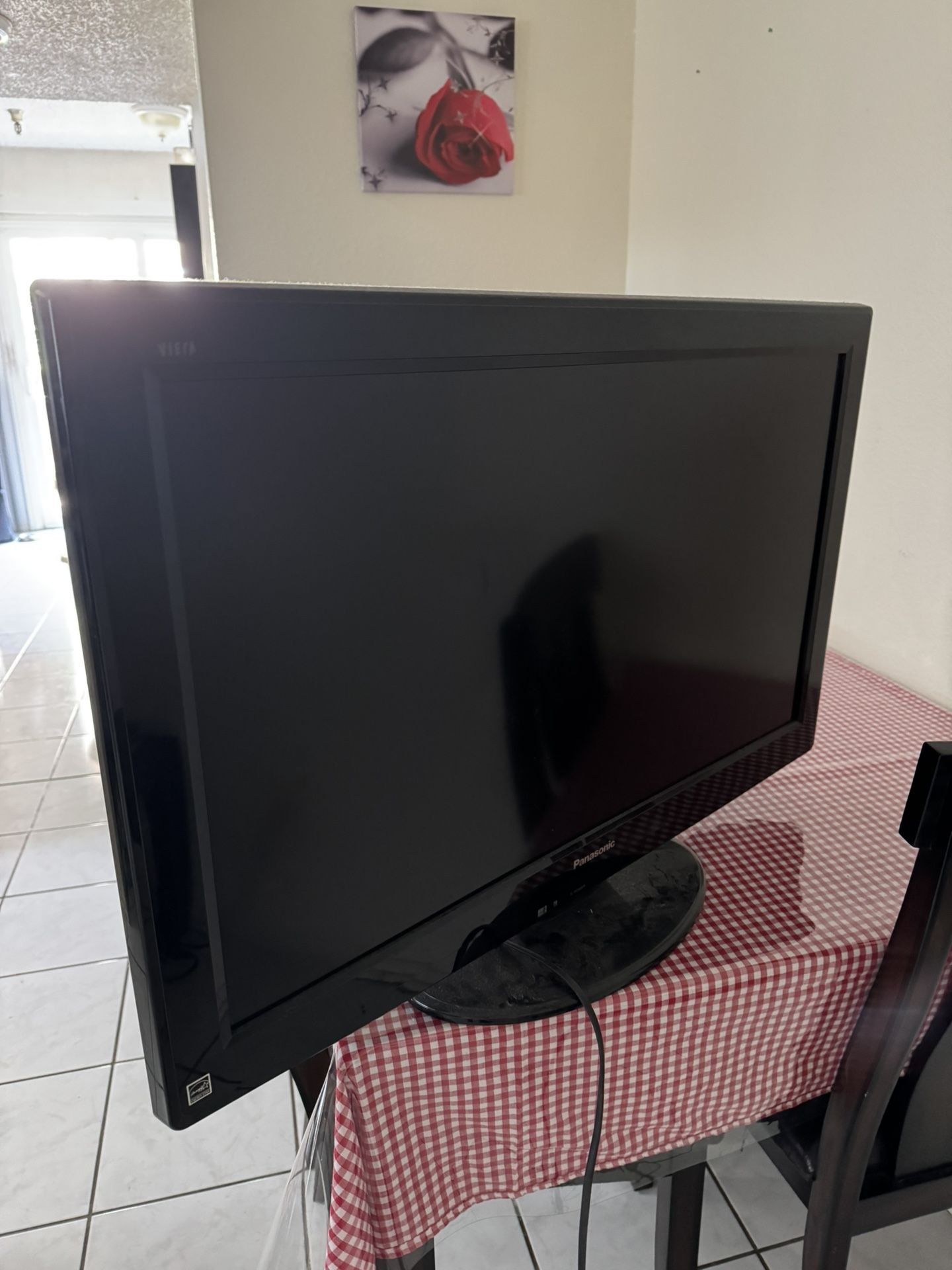 28 inch panasonic TV